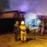 Страшный пожар на улице Петровской в Пензе: сгорели две машины и три гаража