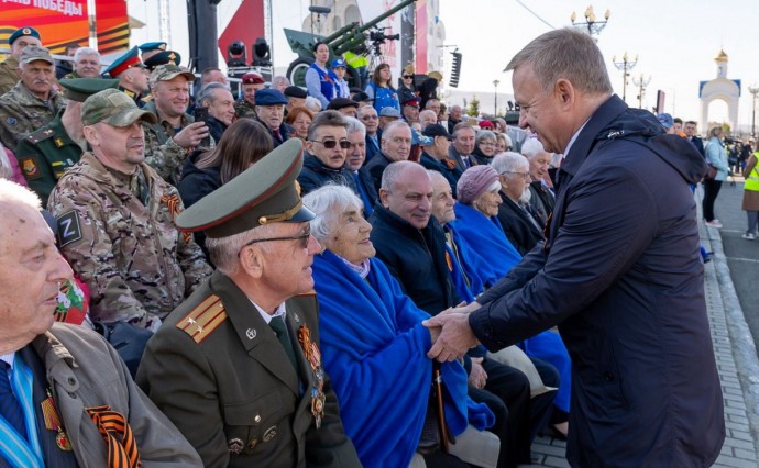 Южно-Сахалинск одним из первых в стране отмечает 80-летие Победы