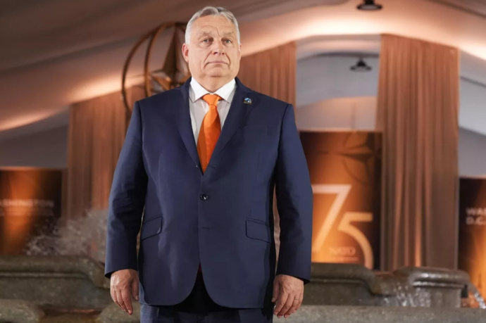 «Дипломатическое» хамство: представитель МИД Украины ответил Венгрии после отказа спонсировать Киев «Дипломатическое» хамство: представитель МИД Украины ответил Венгрии после отказа спонсировать Киев