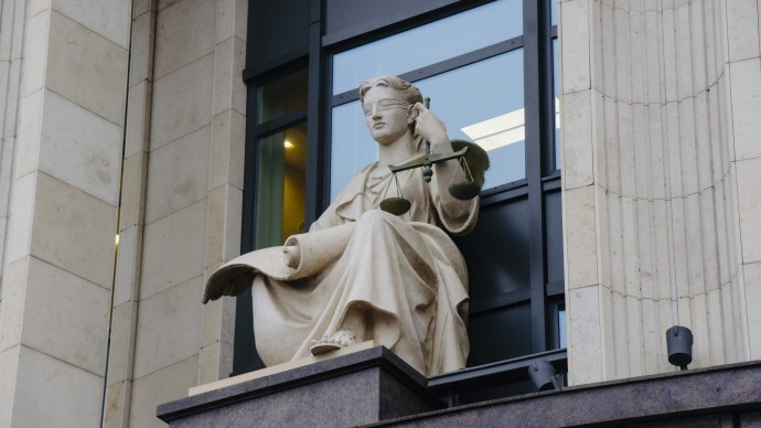 Житель Ленобласти предстанет перед судом за ночную стрельбу на Гороховой улице Житель Ленобласти предстанет перед судом за ночную стрельбу на Гороховой улице