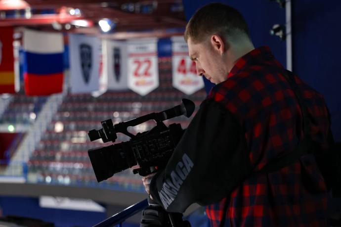 "Штучный экземпляр". В "Металлурге" объяснили подписание контракта с Кузнецовым