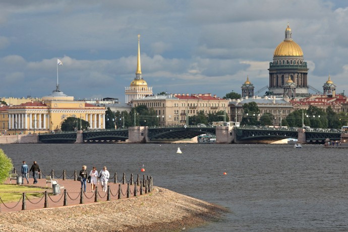 Матвиенко поздравила петербуржцев с Днём основания города
