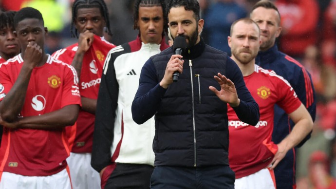 Аморим обратился к болельщикам с извинениями за сезон "Манчестер Юнайтед" Аморим обратился к болельщикам с извинениями за сезон "Манчестер Юнайтед"