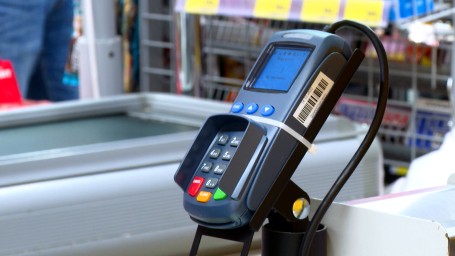 Годовая инфляция в России замедлилась до 9,02%
