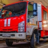 В Сольцах на пожаре спасатели эвакуировали десять человек