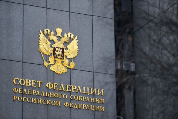 В Совфеде призвали ограничить россиянам доступ к фото в соцсетях ради их защиты