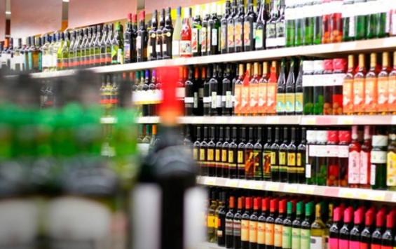 В Курске оштрафованная продавщица продолжала отпускать подросткам алкоголь