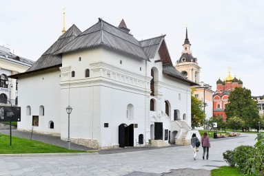 Сборная обзорная экскурсия по музею «Старый Английский Двор»