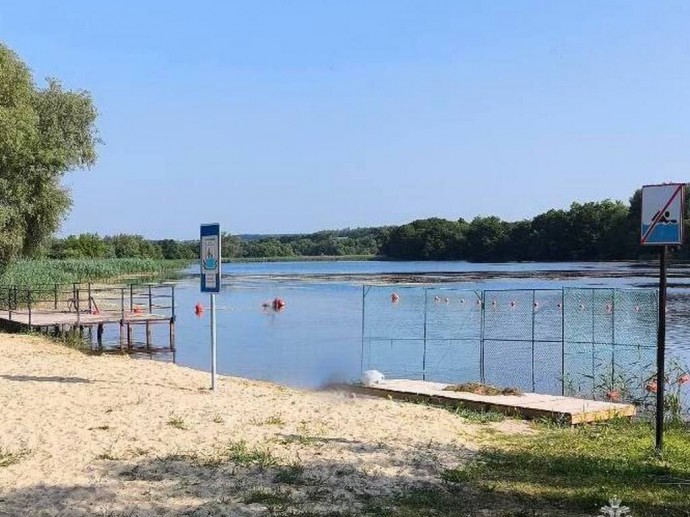 Белгородские школьницы едва не утонули в водоёмах