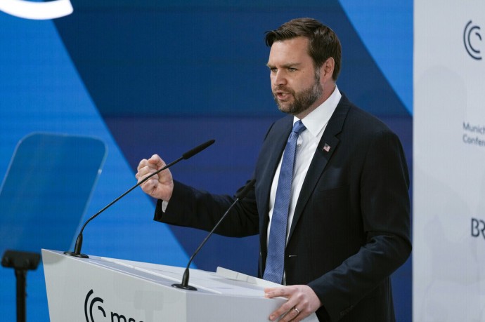 Вэнс сообщил о существовании огромной пропасти между Россией и Украиной