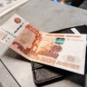 В каких сферах труда в Петербурге работодатели чаще всего финансово поощряют подчиненных