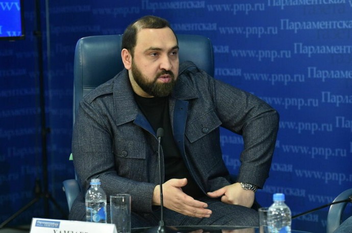 Депутат назвал фатальной ошибкой покупку несовершеннолетним детского шампанского