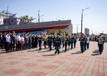 Олег Имамеев поблагодарил горожан за участие в памятных акциях
