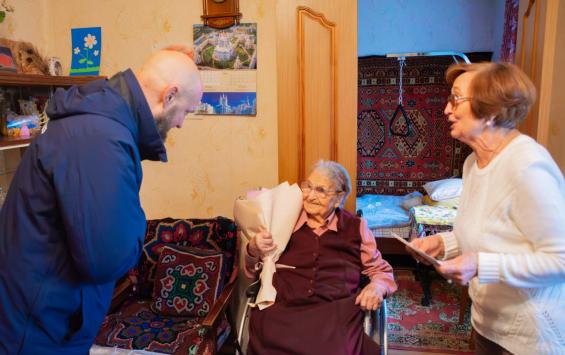Курская долгожительница Евгения Тарасова отметила 100-летний юбилей