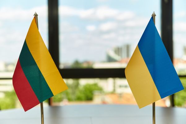 Литва увеличит инвестиции в производство оружия на Украине