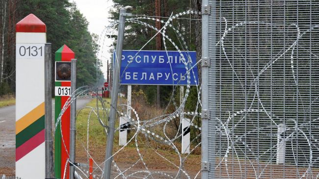 Литва срочно эвакуирует склады с госзапасами подальше от границы с Белоруссией Литва срочно эвакуирует склады с госзапасами подальше от границы с Белоруссией