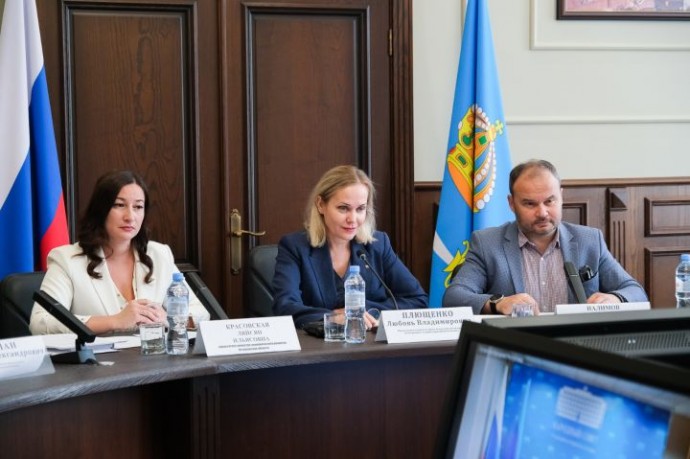 Комитеты по экономике астраханского и луганского парламентов провели совещание