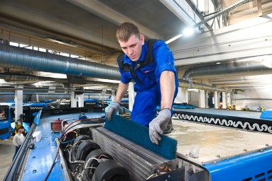 Более восьми тысяч автобусов и электробусов подготовили к летнему сезону