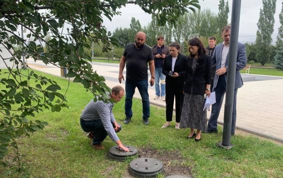 В Курске в парке «Патриот» разбираются с неисправностью автополива