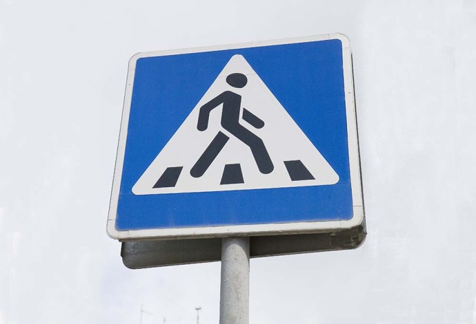 Пять человек попали под колёса автомобилей в Белгородской области