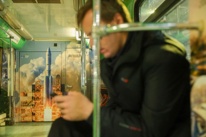 Суд оштрафовал москвичку за нападение на пассажирку в метро Суд оштрафовал москвичку за нападение на пассажирку в метро