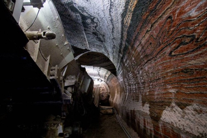 На Усольском калийном комбинате работник погиб в результате обрушения горной массы