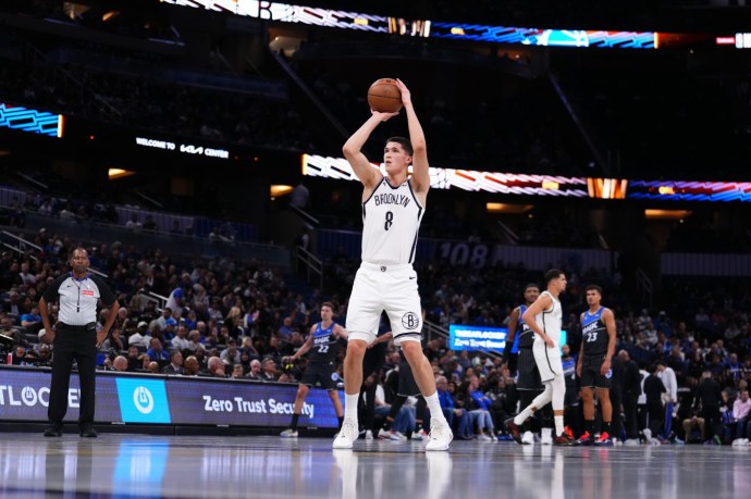 Дёмин внёс вклад в сенсационную победу "Бруклина" над "Бостоном" в НБА