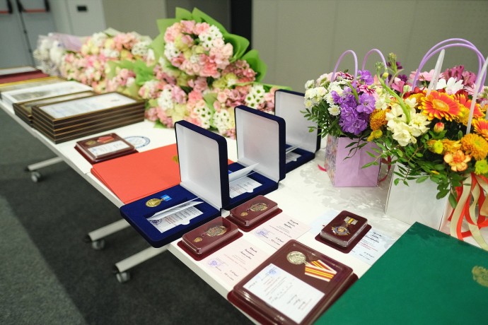 В Новгородской области сотрудникам налоговой службы вручили награды В Новгородской области сотрудникам налоговой службы вручили награды