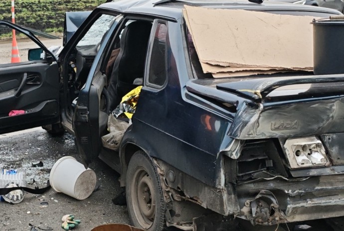 Появились новые фото с места смертельной аварии под Пензой