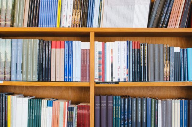 Бизнесменам Башкирии обманом предлагают купить книги от имени Роспотребнадзора