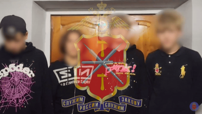 В Кимовске подростки повредили стенды, посвященные святой Матроне Московской и князю Дмитрию Донскому