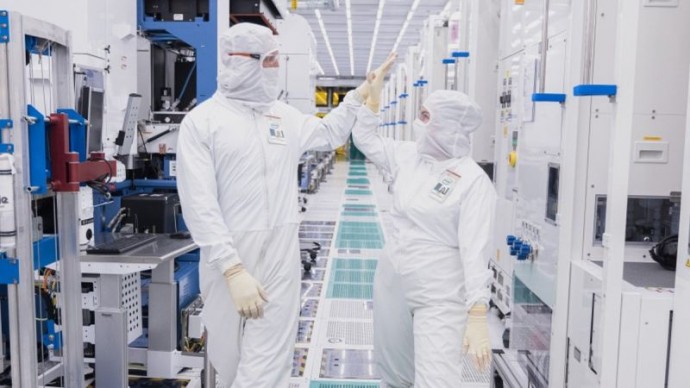 Intel сменит руководство на направлении производства чипов