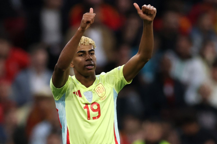 Федерация футбола Испании опубликовала заявление в связи с травмой Ямаля Федерация футбола Испании опубликовала заявление в связи с травмой Ямаля