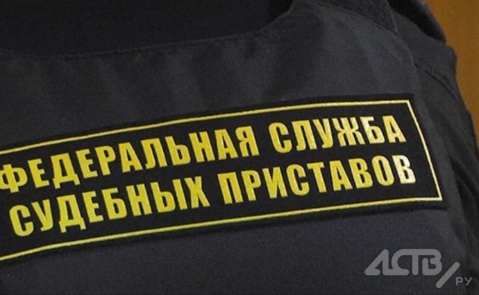 Житель Южно-Сахалинска на авто попытался сбить пристава