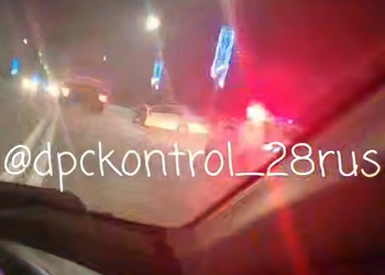 В Благовещенске на виадуке по Театральной вновь произошло ДТП с участием грузовика