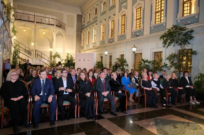 Ольга Любимова приняла участие в награждении победителей Общероссийских конкурсов «Лучший преподаватель ДШИ» и «Лучшая ДШИ» Ольга Любимова приняла участие в награждении победителей Общероссийских конкурсов «Лучший преподаватель ДШИ» и «Лучшая ДШИ»