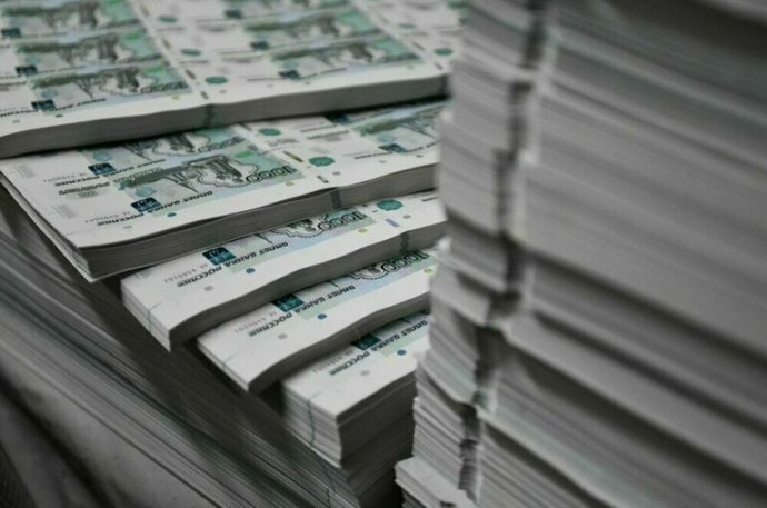 Сенаторы предлагают повышать зарплаты полицейским и установить прозрачные цены в сфере ЖКХ