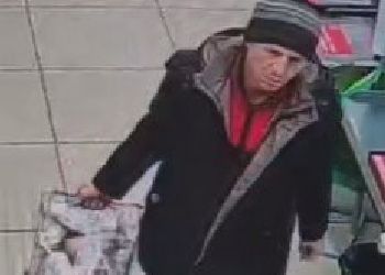 В Приамурье ищут мужчину, устроившего шопинг с чужой картой