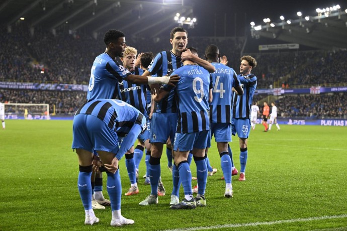 «Барселона» не смогла обыграть «Брюгге», пропустив три мяча