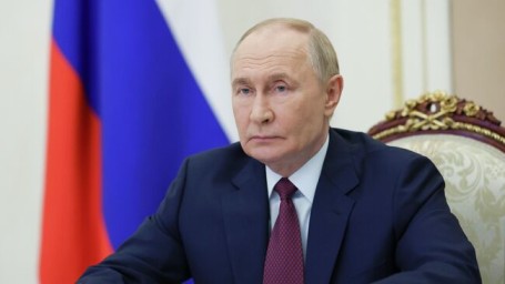 Путин поблагодарил военнослужащих за верность Родине