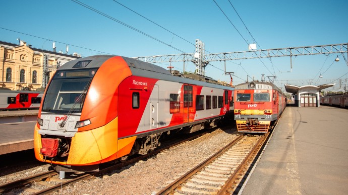 Александр Беглов: После запуска ВСМ Петербург — Москва увеличим количество пригородных поездов и откроем тактовое движение в Колпино Александр Беглов: После запуска ВСМ Петербург — Москва увеличим количество пригородных поездов и откроем тактовое движение в Колпино