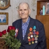 В Южно-Сахалинске участник трудового фронта Владимир Соломко отмечает 91-летие