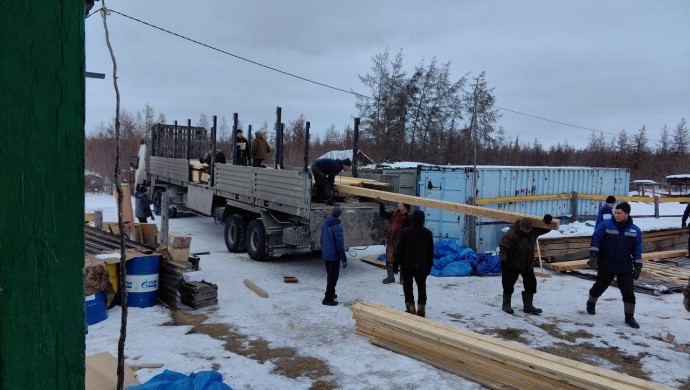 В арктические районы Якутии началась доставка стройматериалов для ИЖС