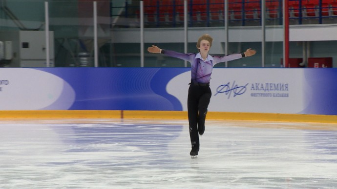 В Петербурге стартовал второй день финала «Кубка Федерации фигурного катания» среди юниоров В Петербурге стартовал второй день финала «Кубка Федерации фигурного катания» среди юниоров