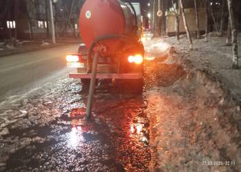 В Благовещенске откачают лужи на Нагорной и Дьяченко
