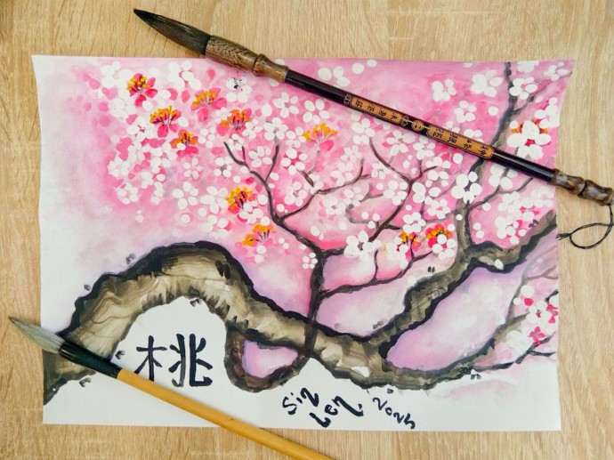 Цветущий персик в китайском стиле