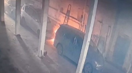 В столице Бурятии полыхал автомобиль
