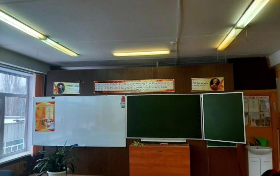 В Курской области планируют повысить среднюю зарплату учителей до 58 тысяч рублей