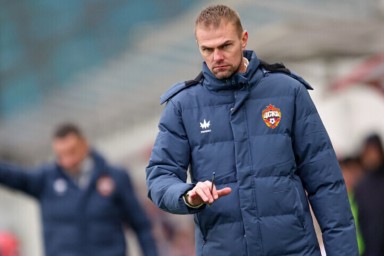 Тренер ЦСКА заявил, что в матч против "Спартака" вмешались грубые судейские ошибки