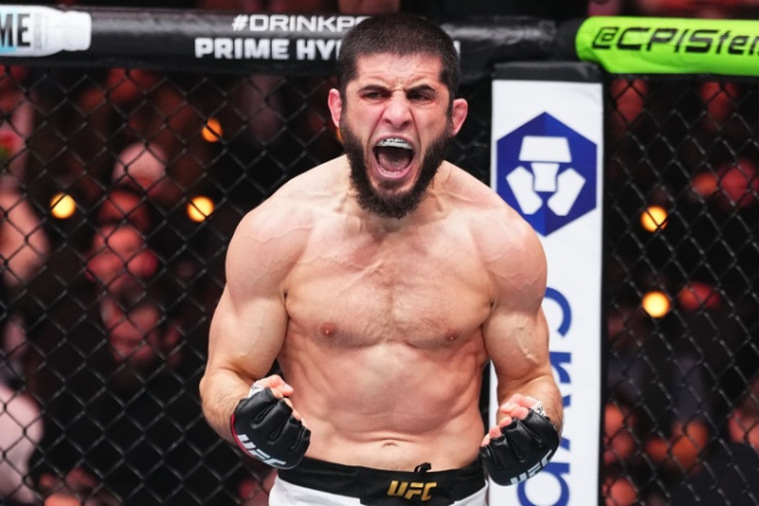 Махачев назвал бой с Делла Маддаленой самым важным в карьере